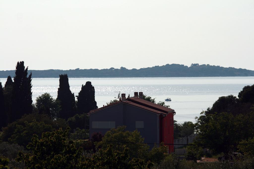 Apartments Lighthouse Fažana Quarto foto